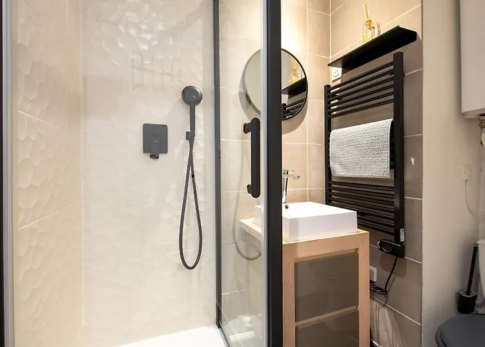 O Saint-michel - Climatise A 200 M Du Metro Apartman *